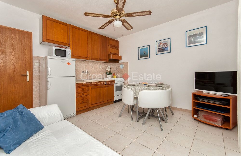 croatia-omis-property-second-row-sea-view-pool-sale(128)