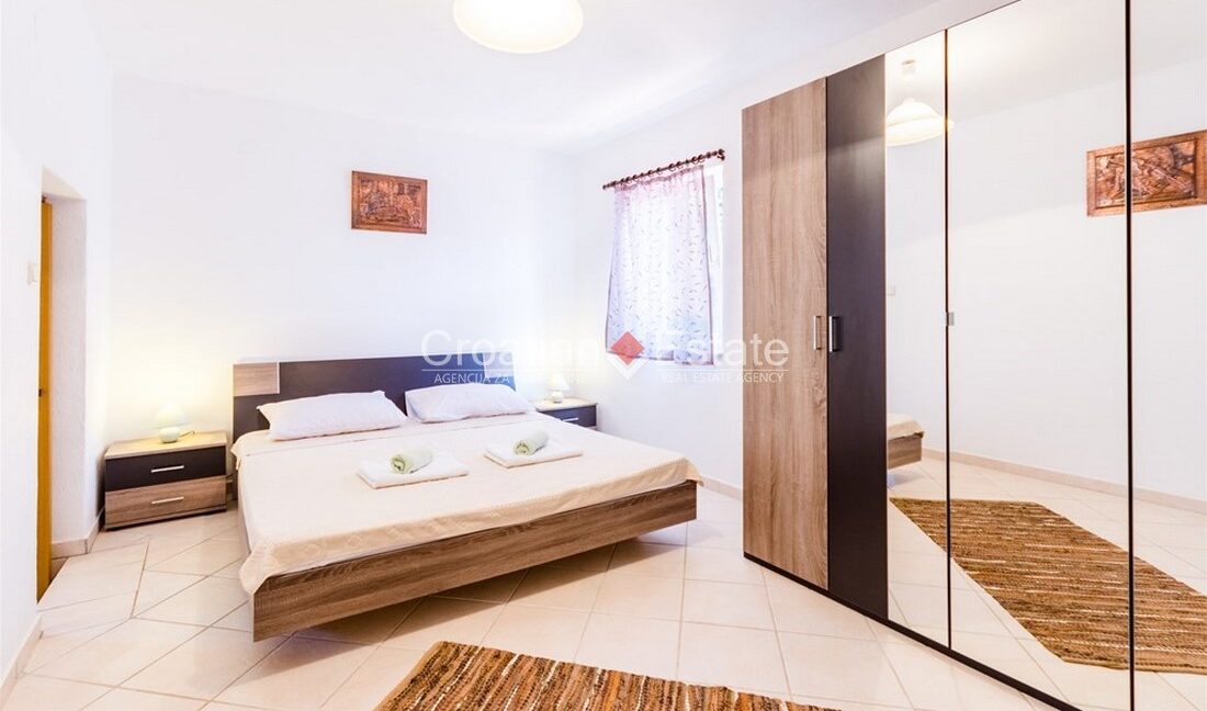 croatia-brac-apartment-house-sea-view-sale(109)