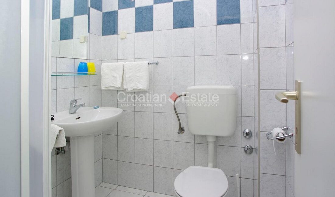 croatia-brac-bol-business-premises-sale(110)
