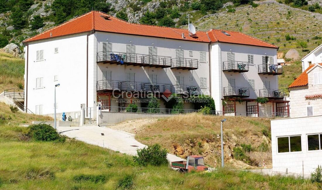 croatia-brac-bol-business-premises-sale(118)
