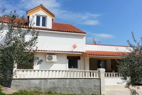 croatia-brac-house-sea-view-sale(102)