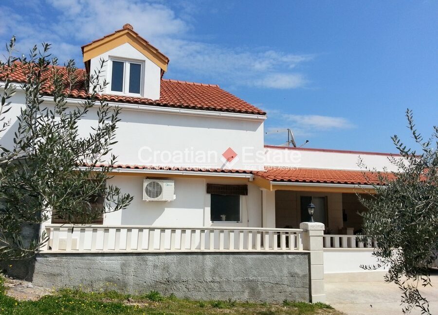 croatia-brac-house-sea-view-sale(102)