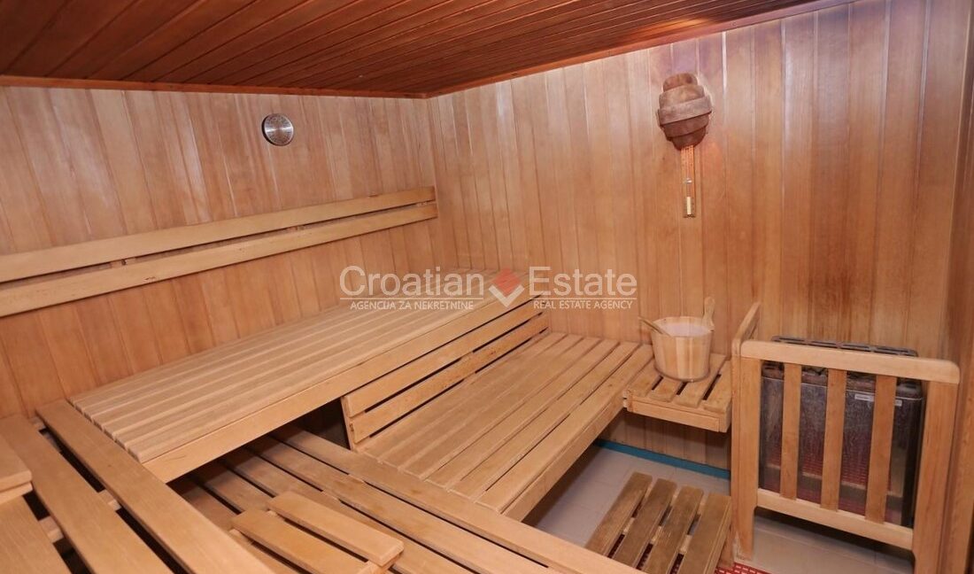 croatia-crikvenica-hotel-seafront-sea-view-sale(107)